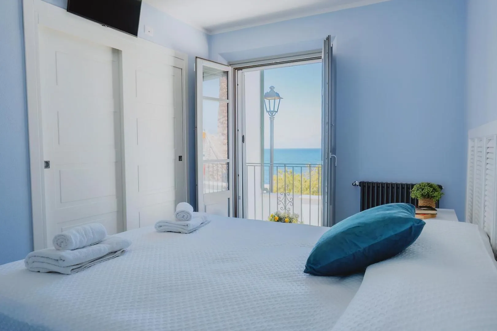 Vento D'Estate B&B Portoscuso 0*,  Ιταλία